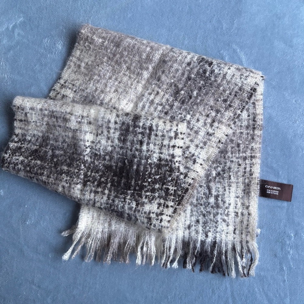 Vintage Danier Fuzzy Mohair Blend Scarf – Made in France
